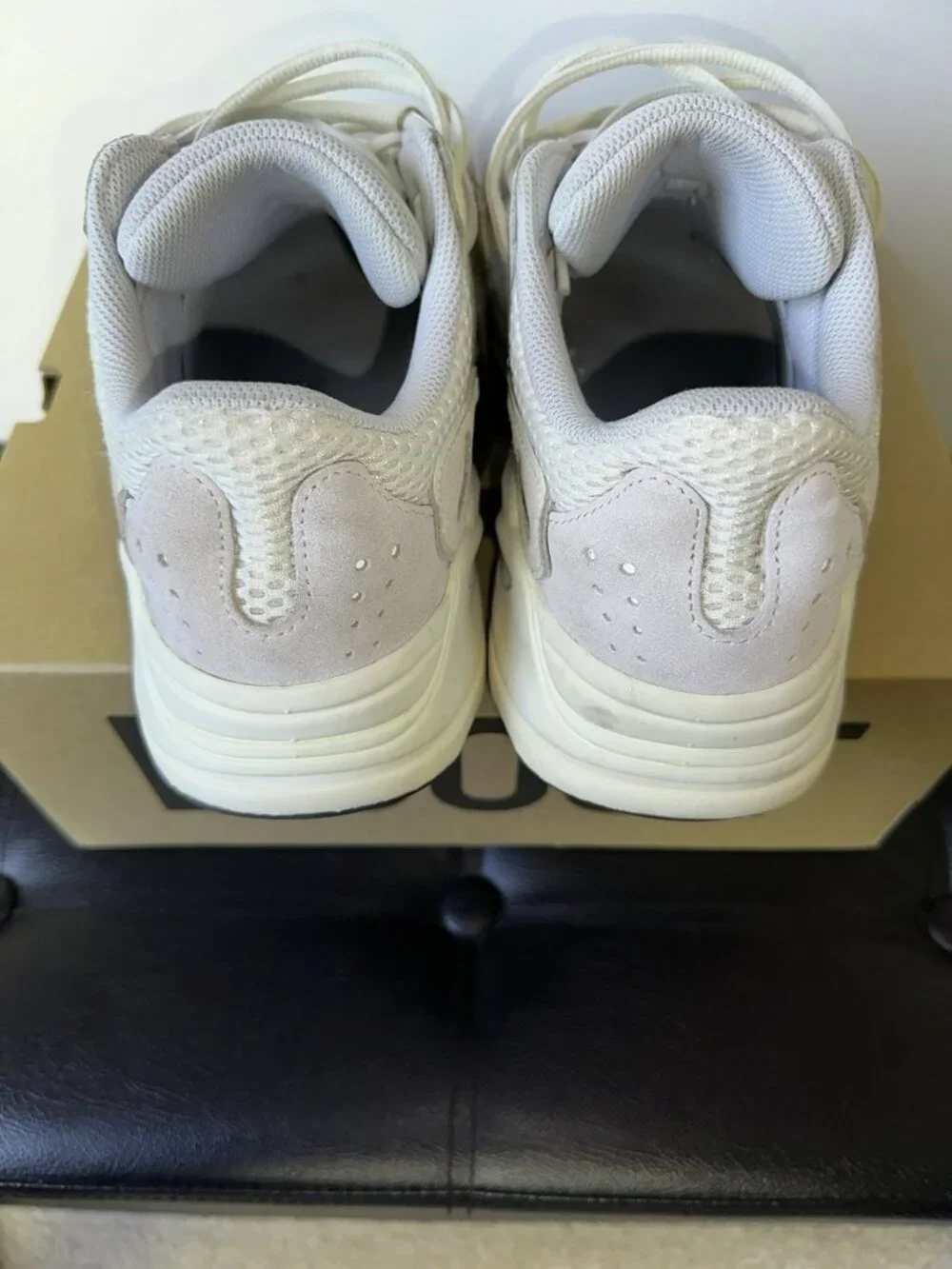 Yeezy Boost 700 Analog